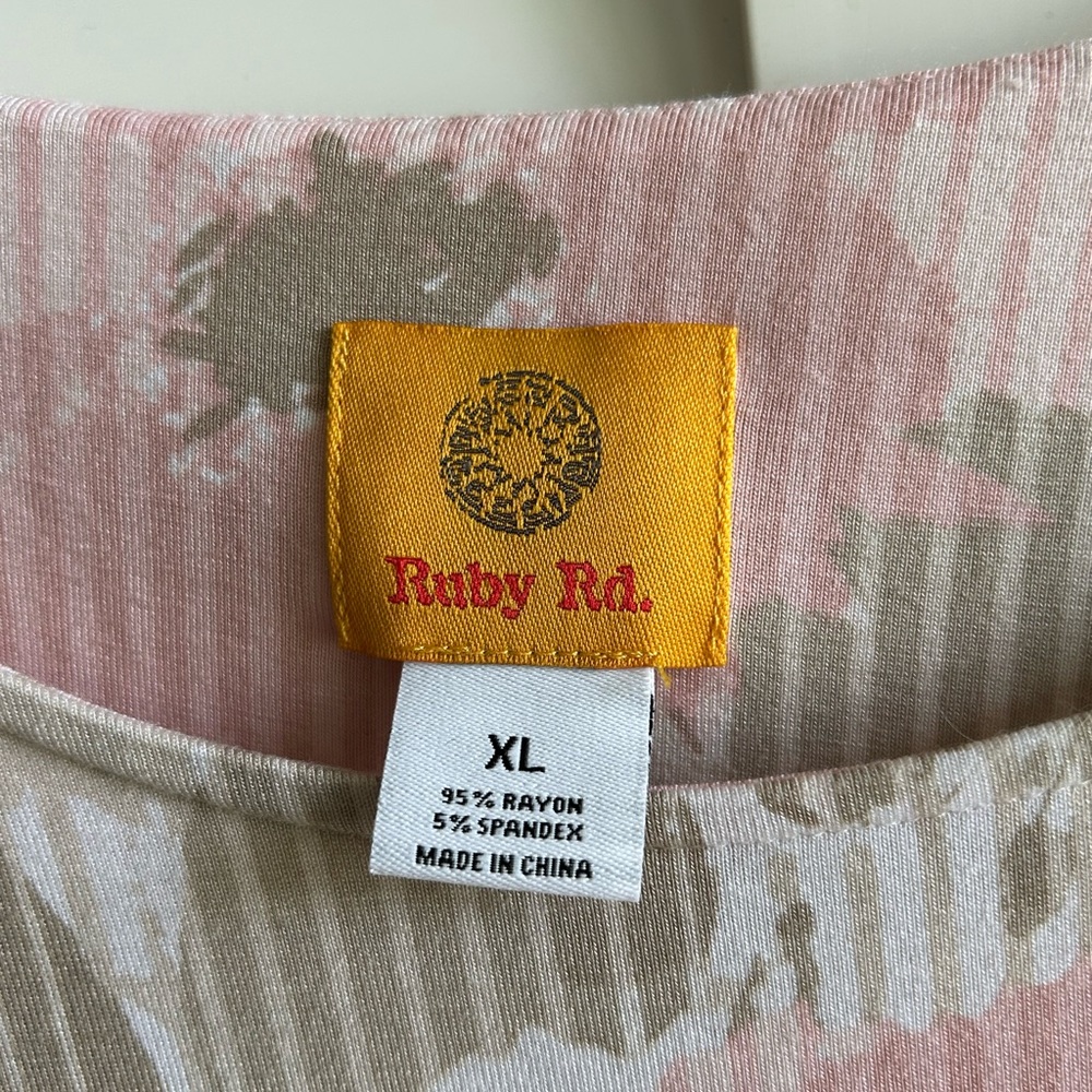 Women’s Ruby Rd. Top - Picture 3 of 5